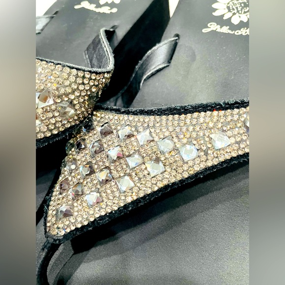 Black Sandal Yellow Box Size 8 small platform Used good condition comfor… - Picture 2 of 2